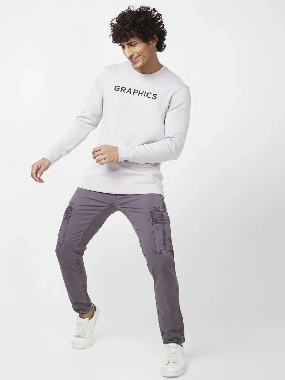 Spykar Men Grey Blended Slim Fit Full Sleeve Round Neck Plain Sweatshirt